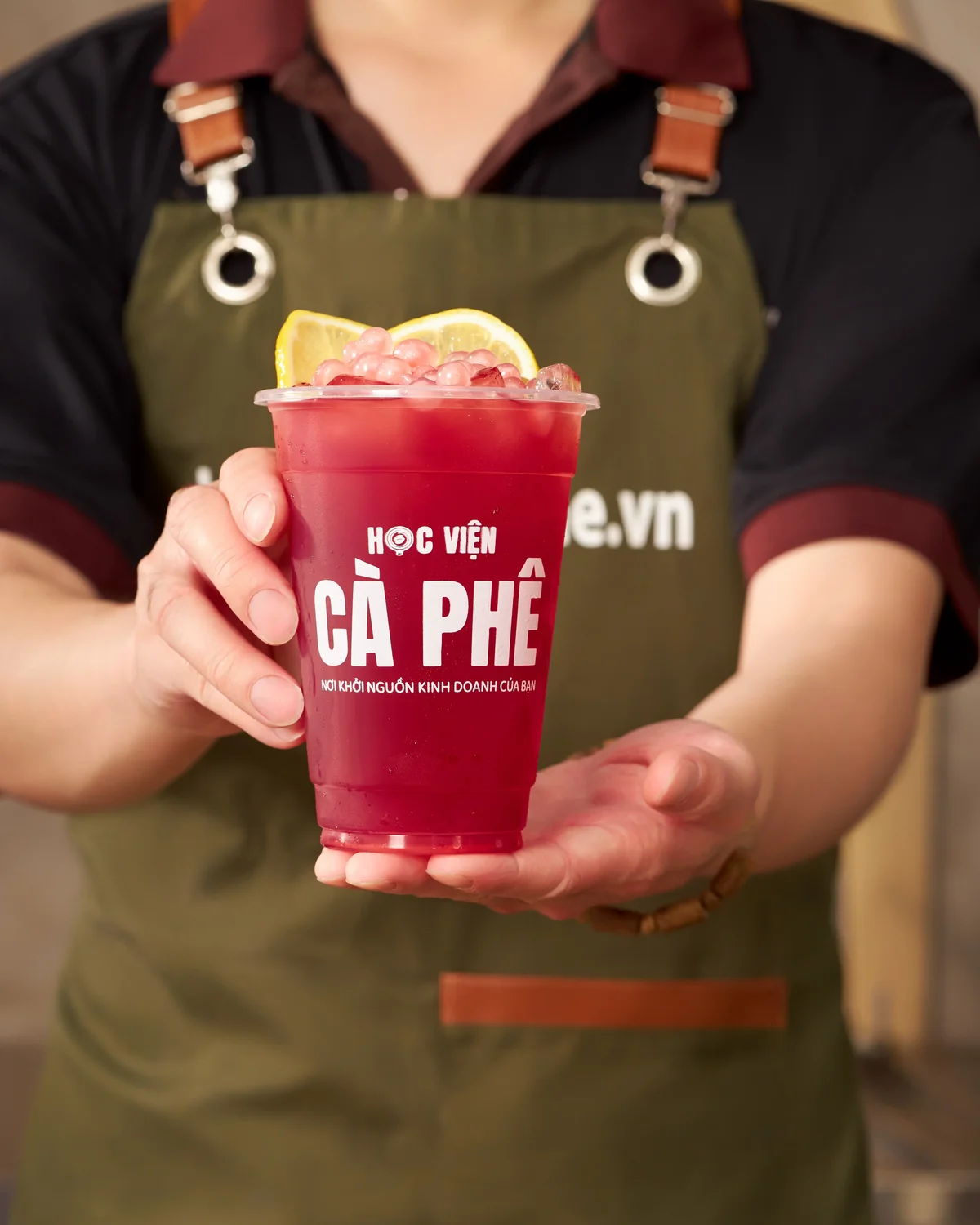 Học viên thực hành tại Học Viện Cà Phê